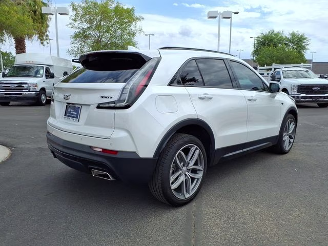 2022 Crystal White Tricoat Cadillac XT4 Sport FWD SUV