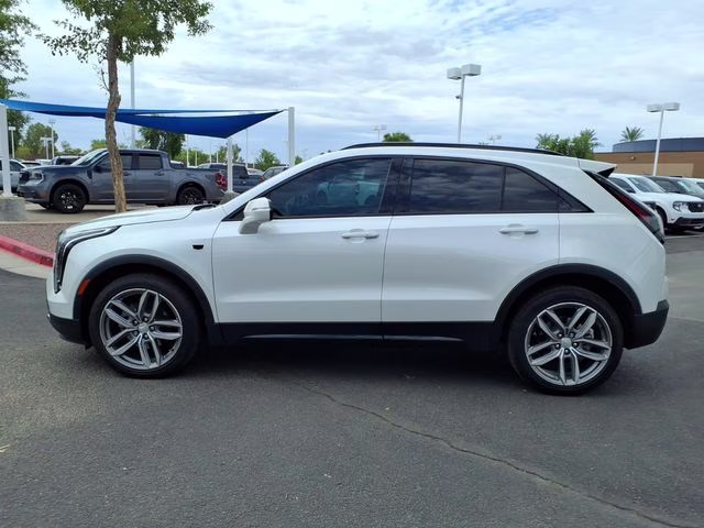 2022 Crystal White Tricoat Cadillac XT4 Sport FWD SUV