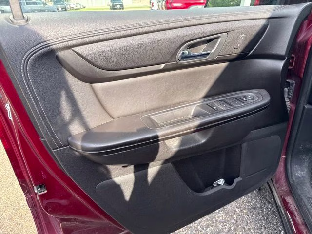 2016 Siren Red Tintcoat Chevrolet Traverse LT AWD SUV