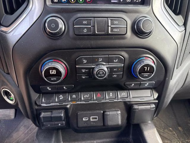 2019 Black Chevrolet Silverado 1500 LT Trail Boss 4X4 Truck