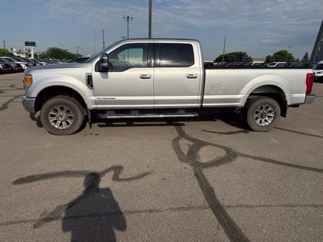 2017 Silver Ford Super Duty F-350 SRW XLT 4X4 Truck