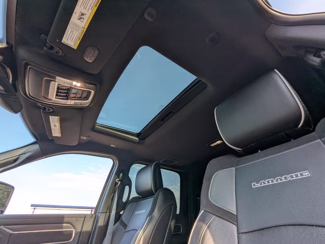 2025 Diamond Black Crystal Pearlcoat Ram 2500 Laramie 4X4 Truck