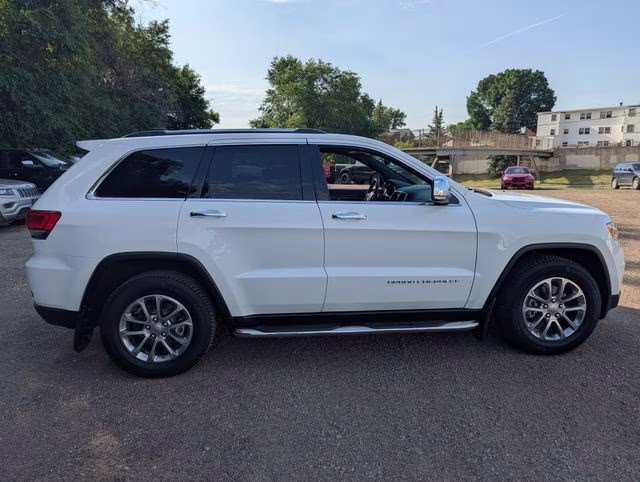 2015 Bright White Clearcoat Jeep Grand Cherokee Limited 4X4 SUV