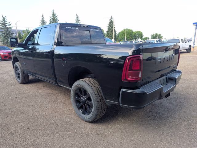 2025 Diamond Black Crystal Pearlcoat Ram 2500 Laramie 4X4 Truck