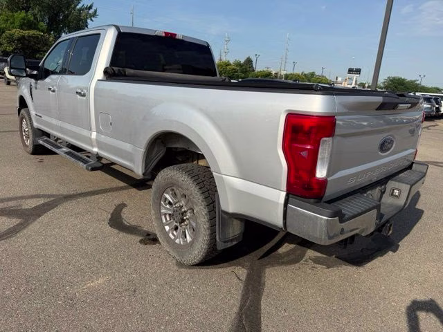 2017 Silver Ford Super Duty F-350 SRW XLT 4X4 Truck