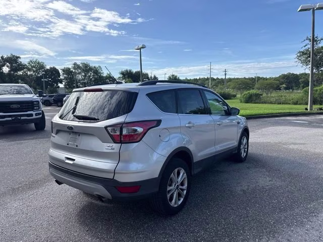 2017 Ingot Silver Ford Escape SE 4X4 SUV