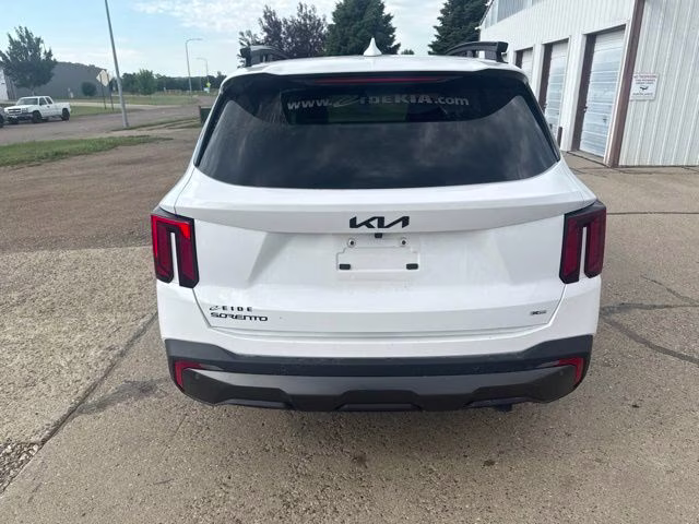 2025 Glacial White Pearl Kia Sorento X-Line SX AWD SUV