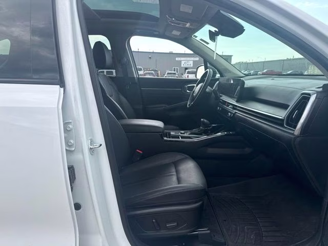 2025 Glacial White Pearl Kia Sorento X-Line SX AWD SUV