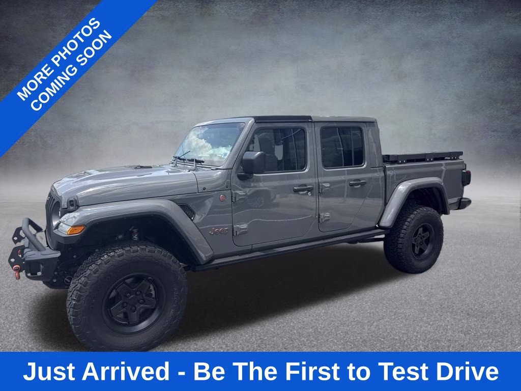 2020 Sting-Gray Clearcoat Jeep Gladiator Mojave 4X4 Truck