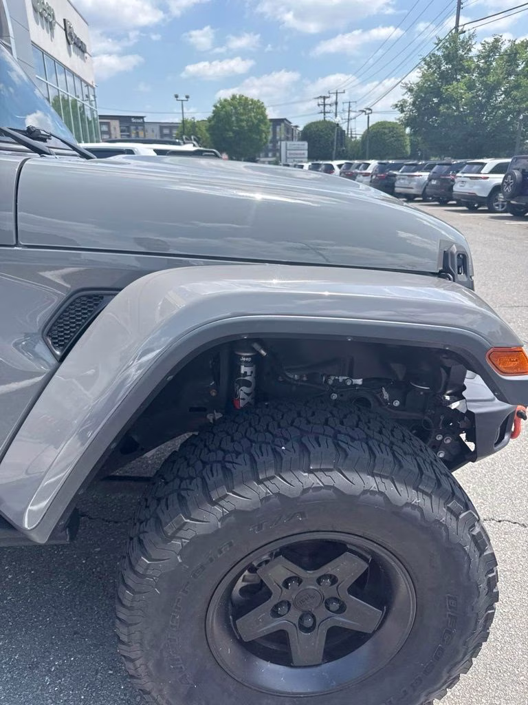 2020 Sting-Gray Clearcoat Jeep Gladiator Mojave 4X4 Truck