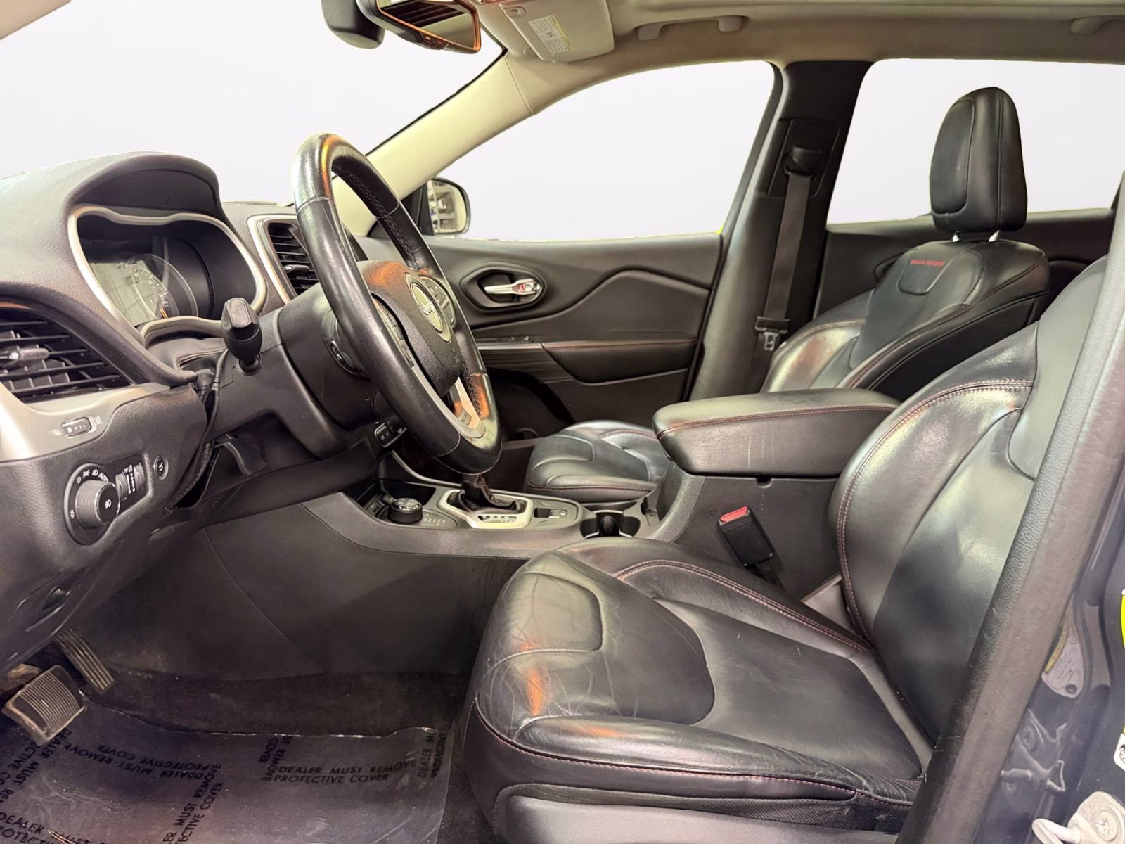 2016 Rhino Clearcoat Jeep Cherokee Trailhawk 4X4 SUV