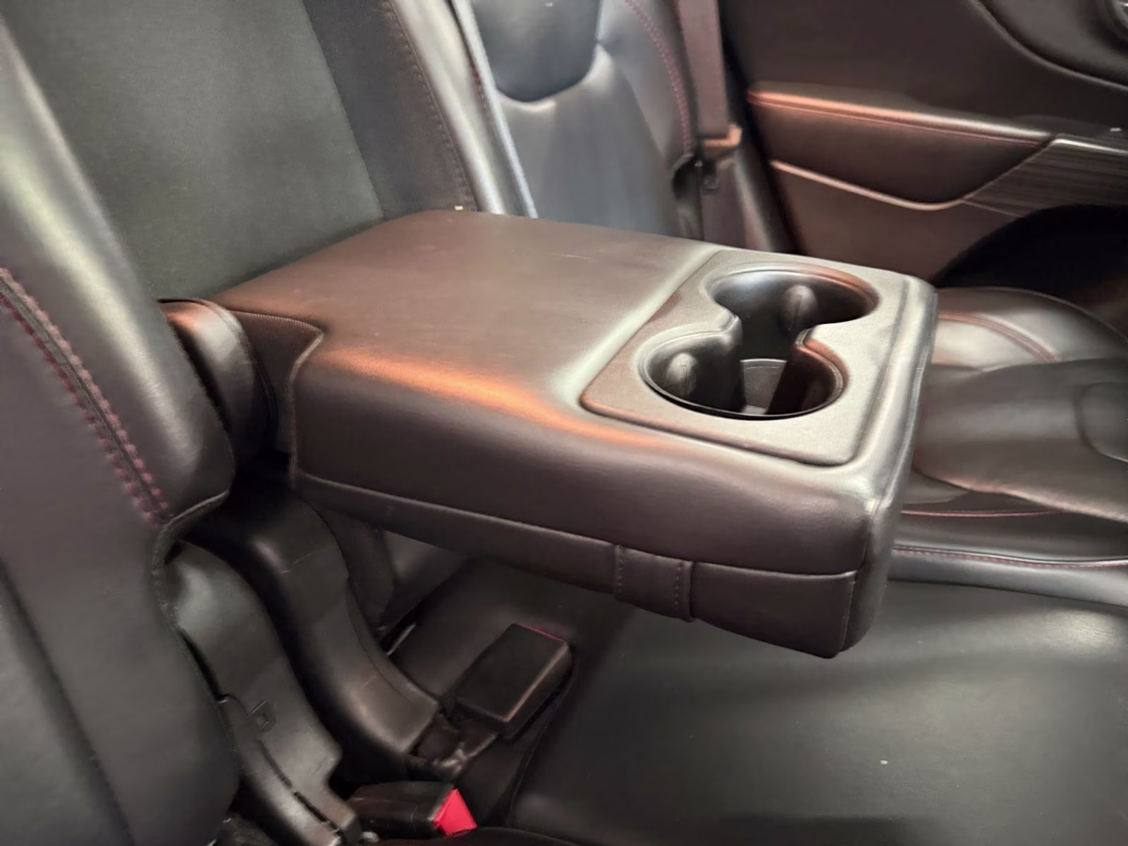 2016 Rhino Clearcoat Jeep Cherokee Trailhawk 4X4 SUV
