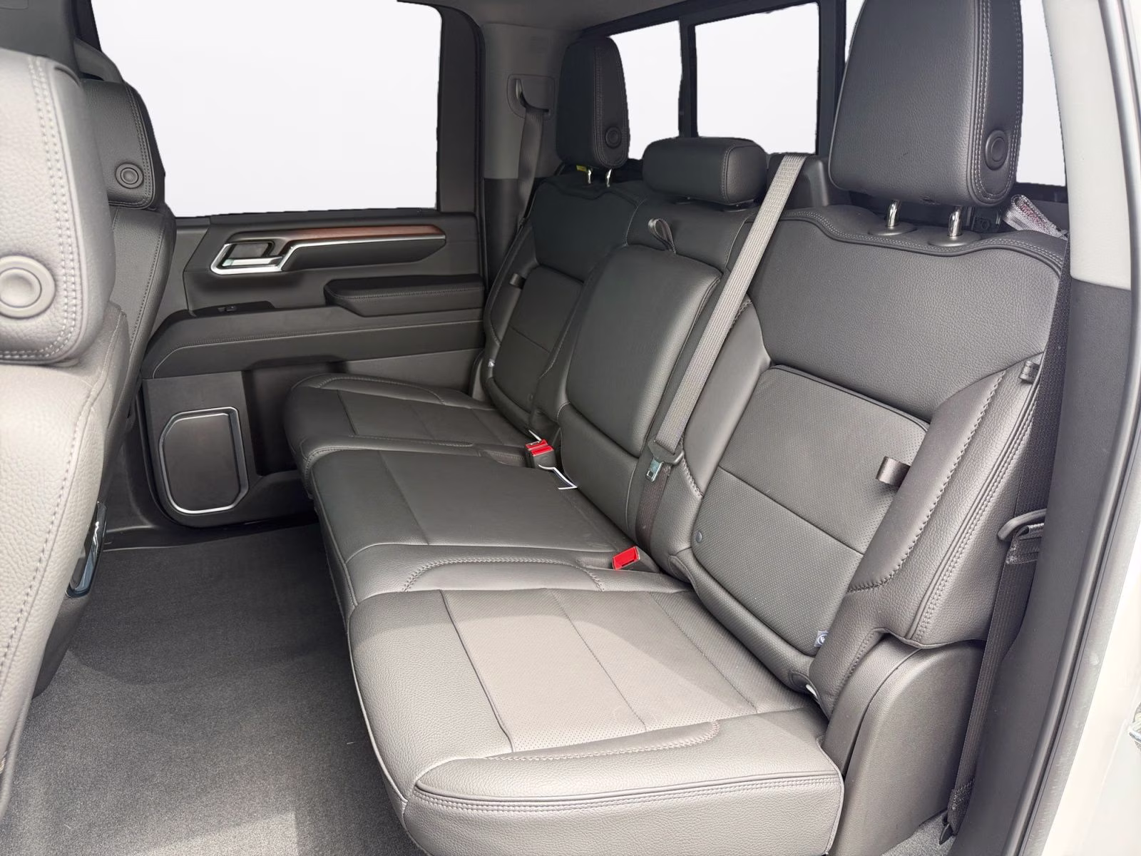 2024 White Frost Tricoat GMC Sierra 2500HD Denali 4X4 Truck
