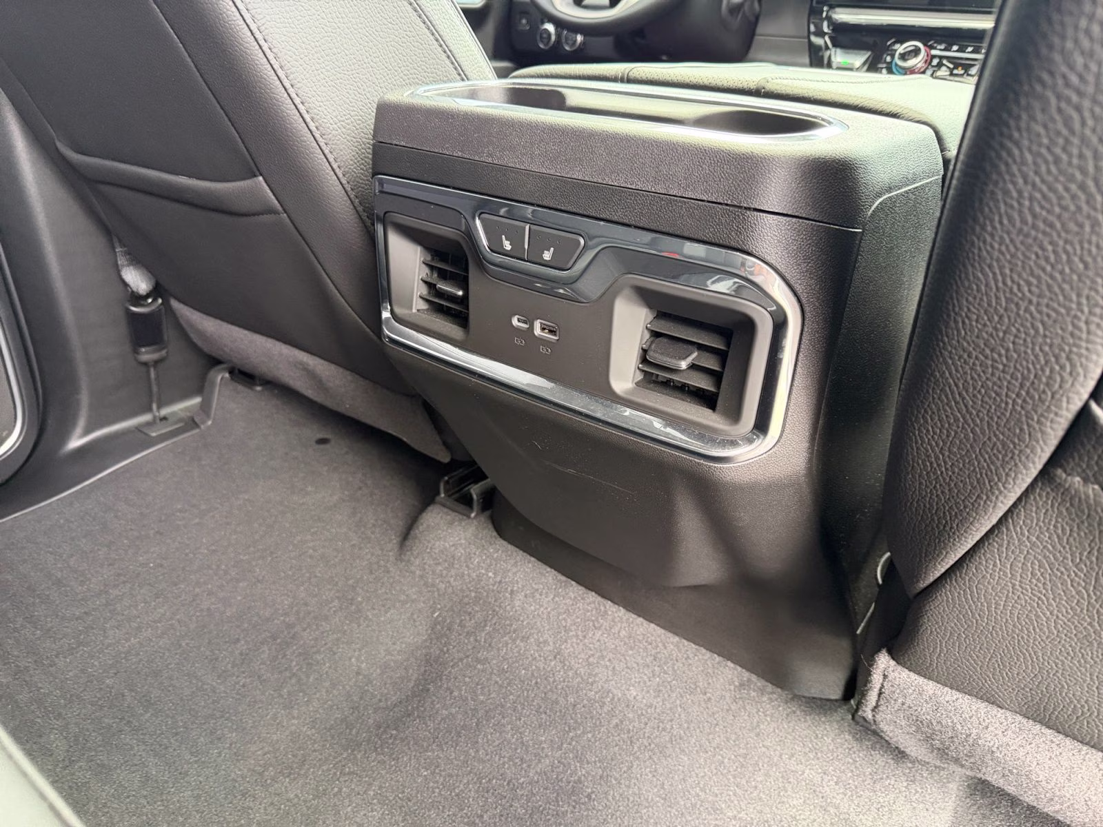 2024 White Frost Tricoat GMC Sierra 2500HD Denali 4X4 Truck