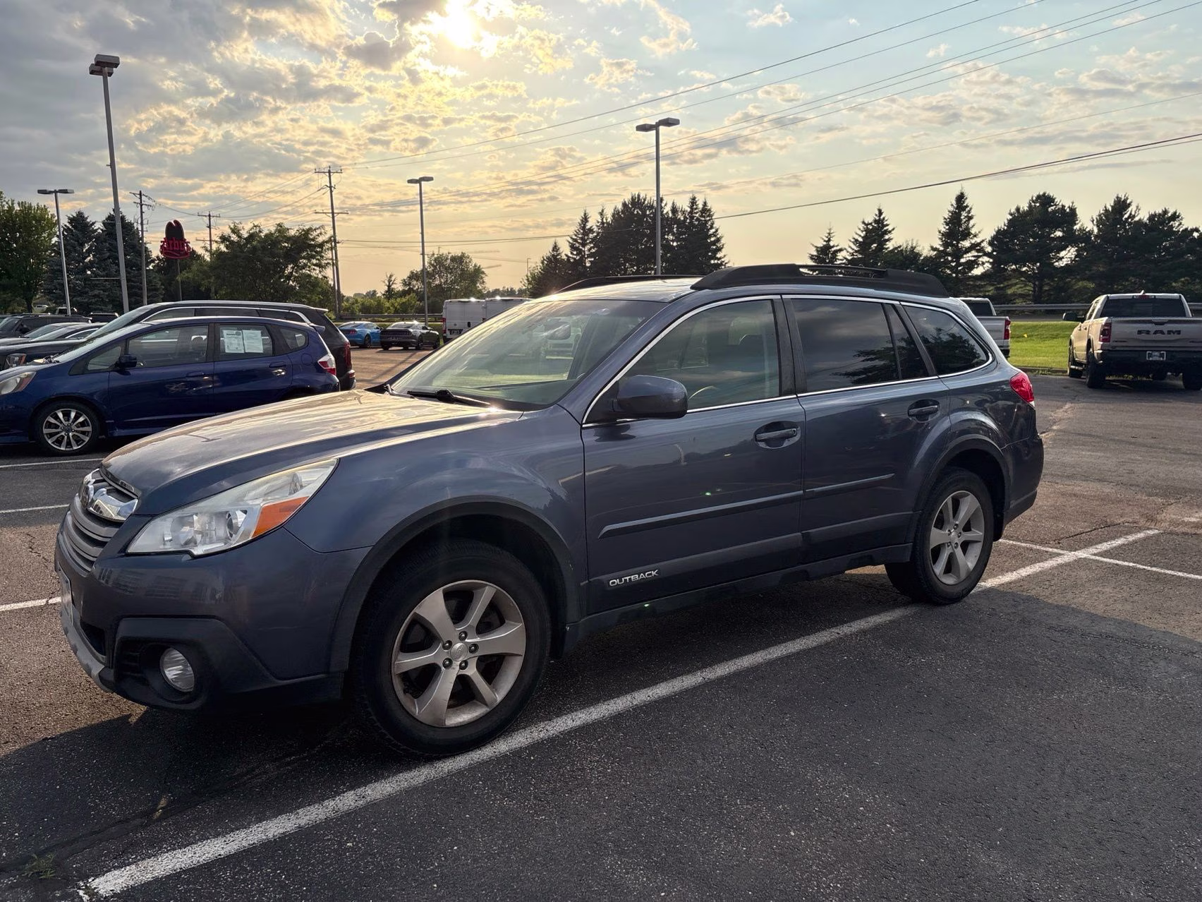 2014 Twilight Blue Metallic Subaru Outback 3.6R AWD SUV