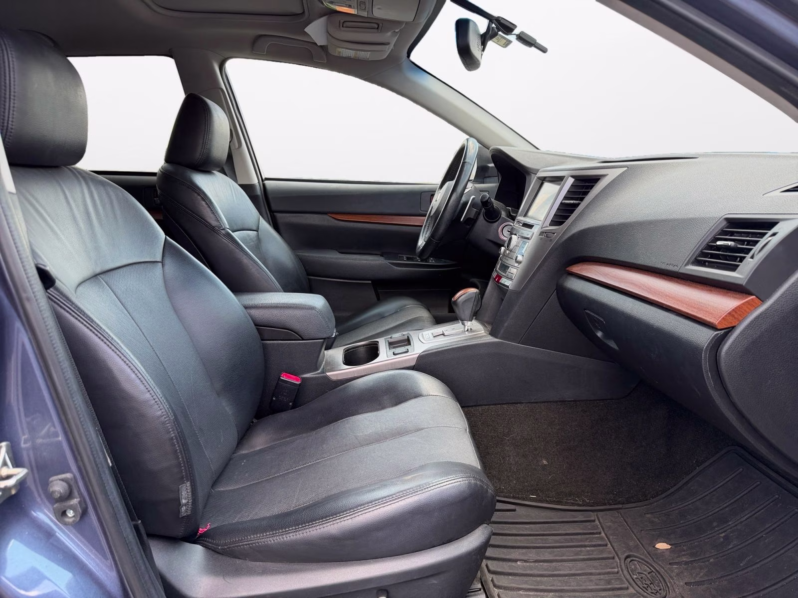 2014 Twilight Blue Metallic Subaru Outback 3.6R AWD SUV