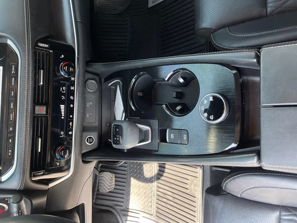 2023 Super Black Nissan Rogue Platinum AWD SUV