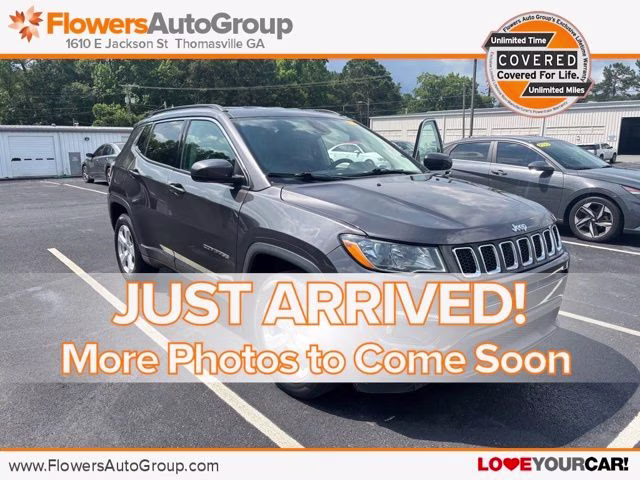 2020 Granite Crystal Metallic Clearcoat Jeep Compass Latitude SUV