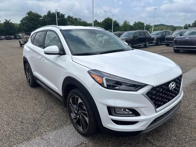 2020 White Hyundai Tucson Sport FWD SUV