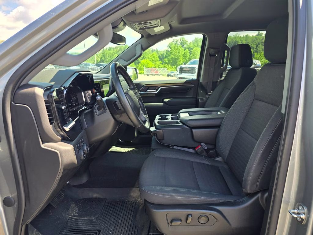 2024 Sterling Gray Metallic Chevrolet Silverado 1500 RST 4X4 Truck