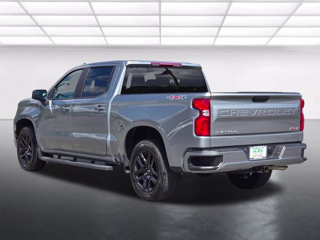 2024 Sterling Gray Metallic Chevrolet Silverado 1500 RST 4X4 Truck