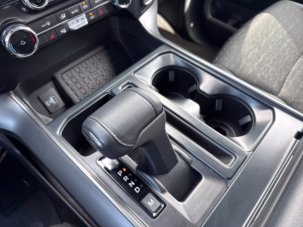 2024 Oxford White Ford F-150 XLT 4X4 Truck