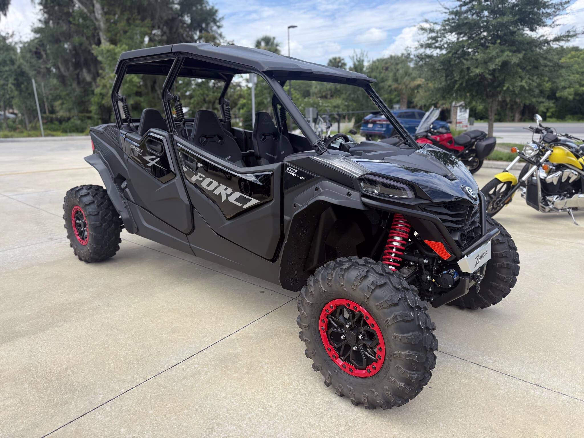 2025 CFMOTO ZFORCE 950-4 UTV