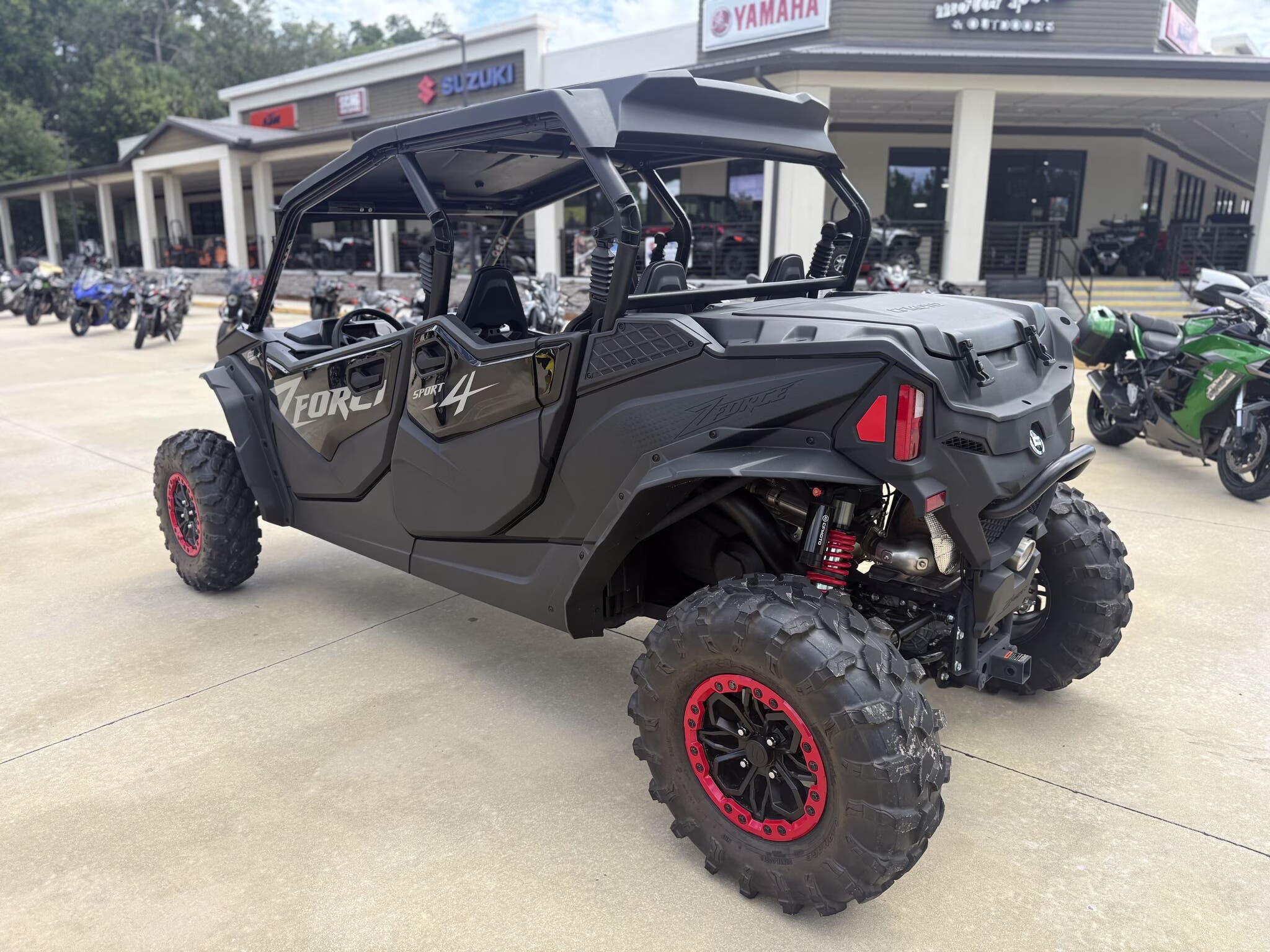 2025 CFMOTO ZFORCE 950-4 UTV