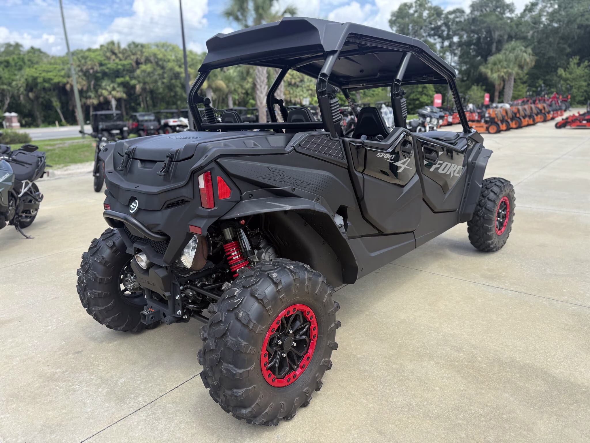 2025 CFMOTO ZFORCE 950-4 UTV