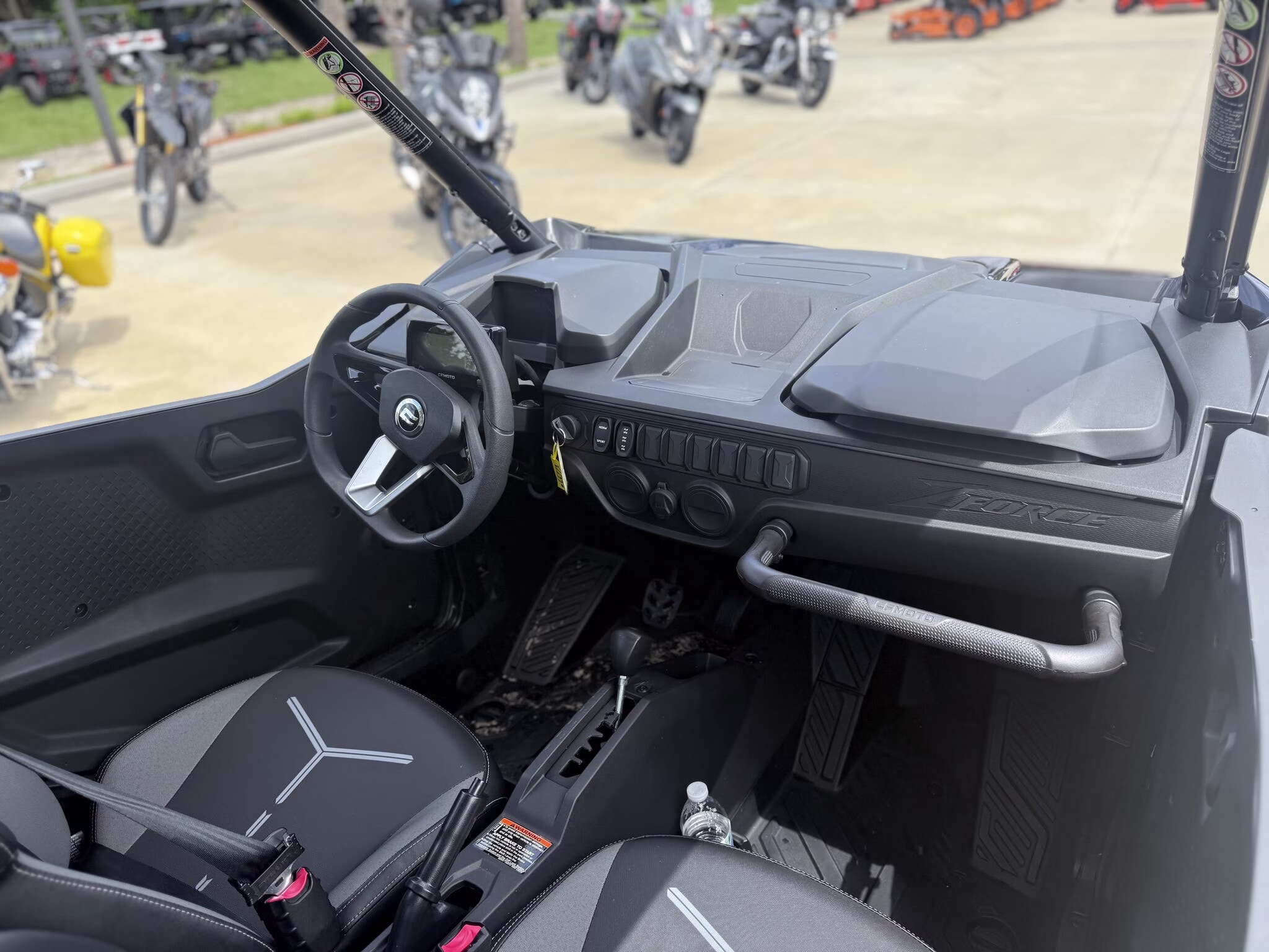 2025 CFMOTO ZFORCE 950-4 UTV