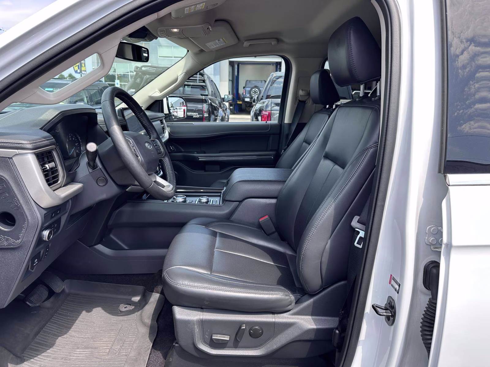 2022 Oxford White Ford Expedition Max XLT 4x4 4X4 SUV
