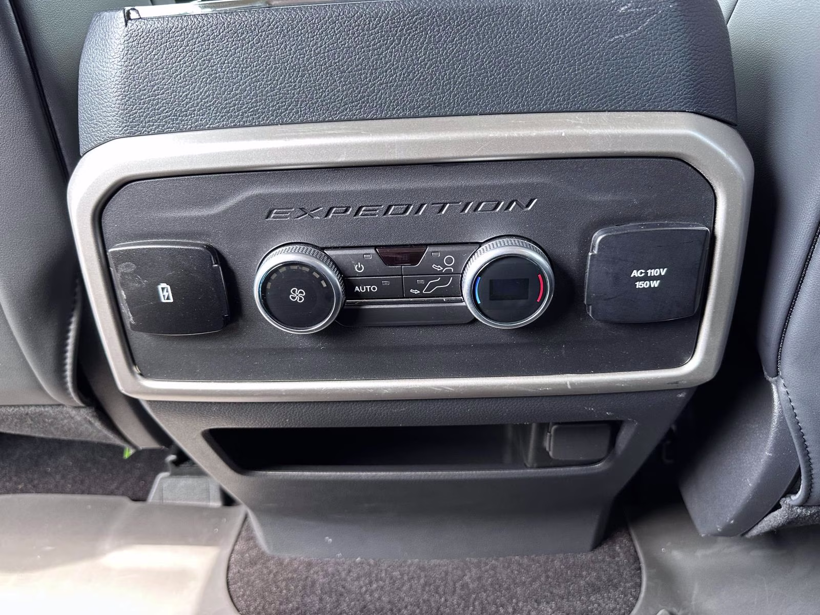 2022 Oxford White Ford Expedition Max XLT 4x4 4X4 SUV