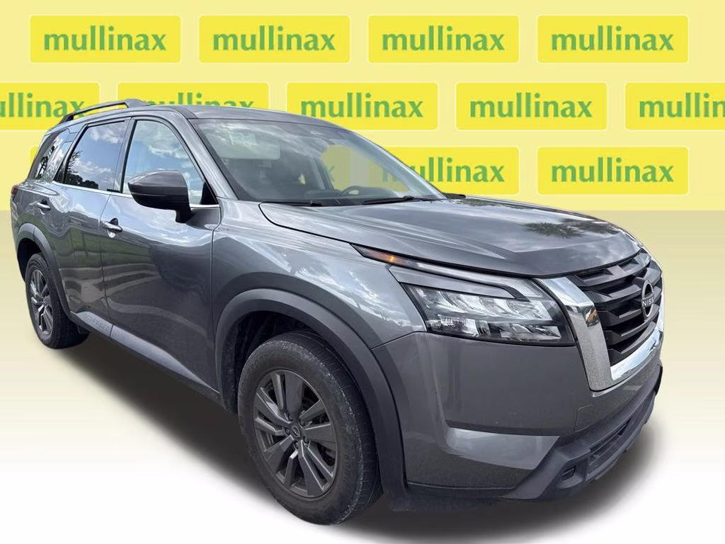 2023 Gun Metallic Nissan Pathfinder SV FWD SUV