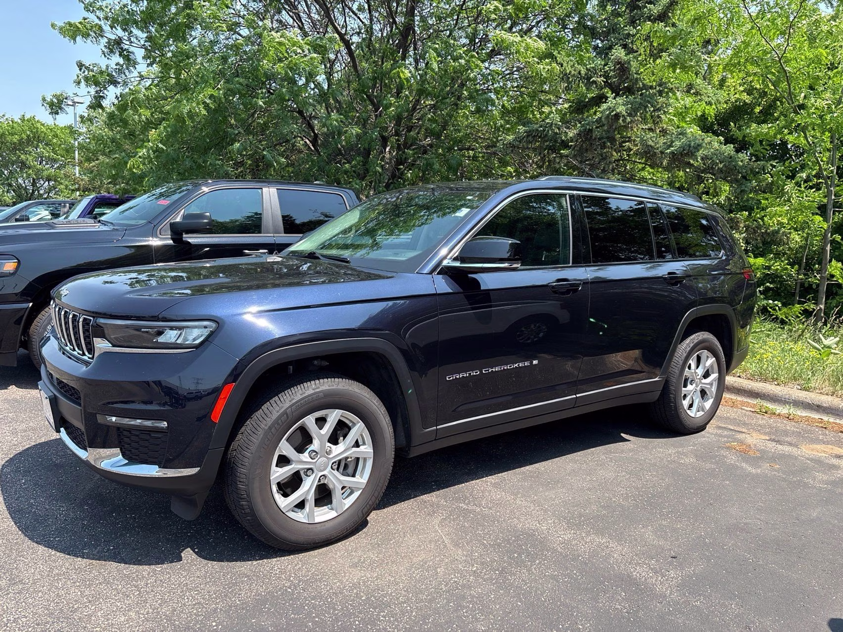 2023 Midnight Sky Jeep Grand Cherokee L Limited 4X4 SUV