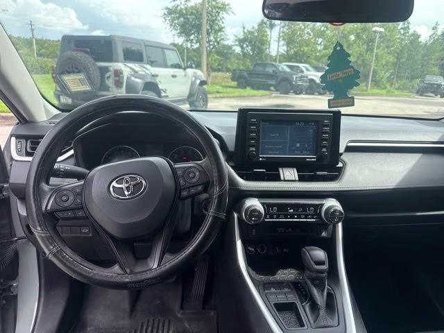 2022 Lunar Rock Toyota RAV4 XLE FWD SUV