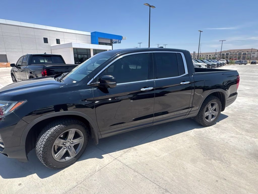 2021 Black Honda Ridgeline RTL-E AWD Truck