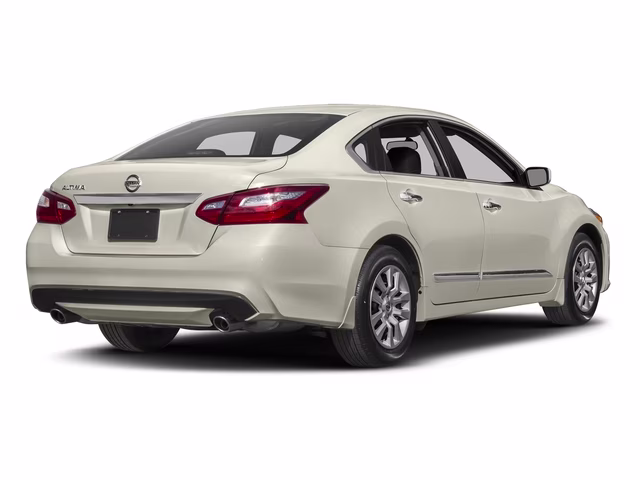 2017 Glacier White Nissan Altima 2.5 S FWD Sedan