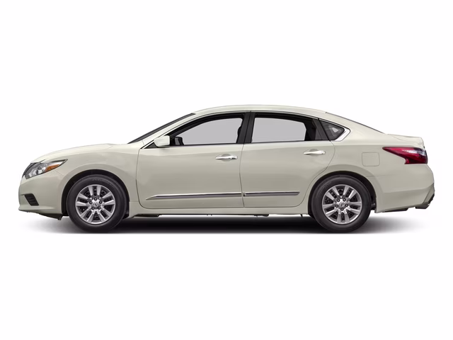 2017 Glacier White Nissan Altima 2.5 S FWD Sedan