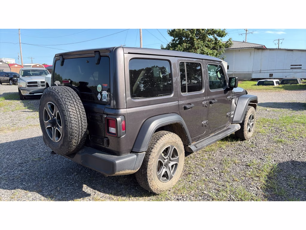 2020 Granite Crystal Metallic Clearcoat Jeep Wrangler Sport S 4X4 SUV