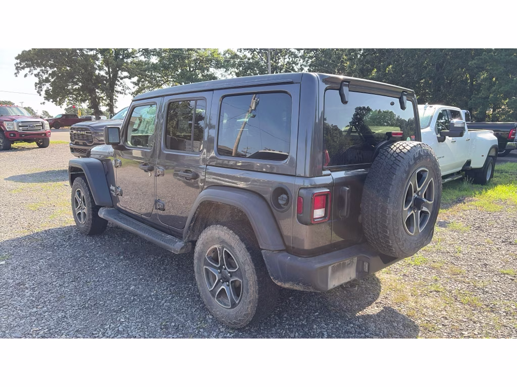 2020 Granite Crystal Metallic Clearcoat Jeep Wrangler Sport S 4X4 SUV