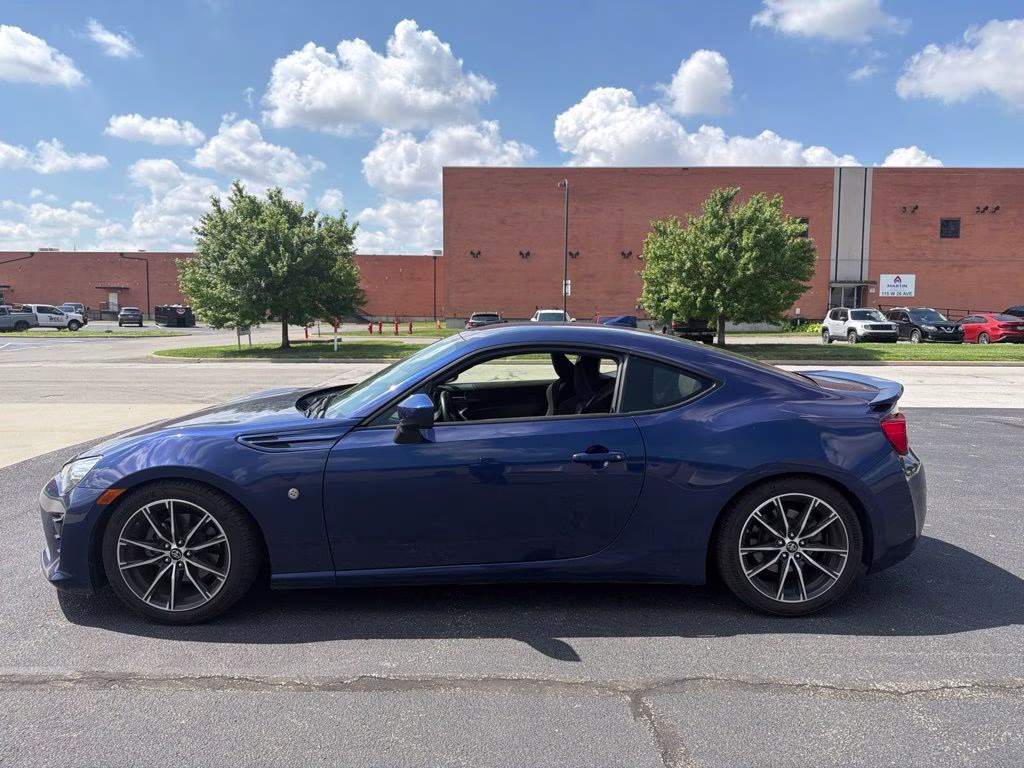 2017 Blue Toyota 86 Base RWD Coupe