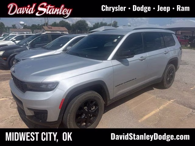 2025 Baltic Gray Metallic CC Jeep Grand Cherokee L Altitude 4X4 SUV