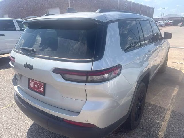 2025 Baltic Gray Metallic CC Jeep Grand Cherokee L Altitude 4X4 SUV