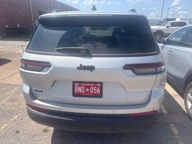 2025 Baltic Gray Metallic CC Jeep Grand Cherokee L Altitude 4X4 SUV