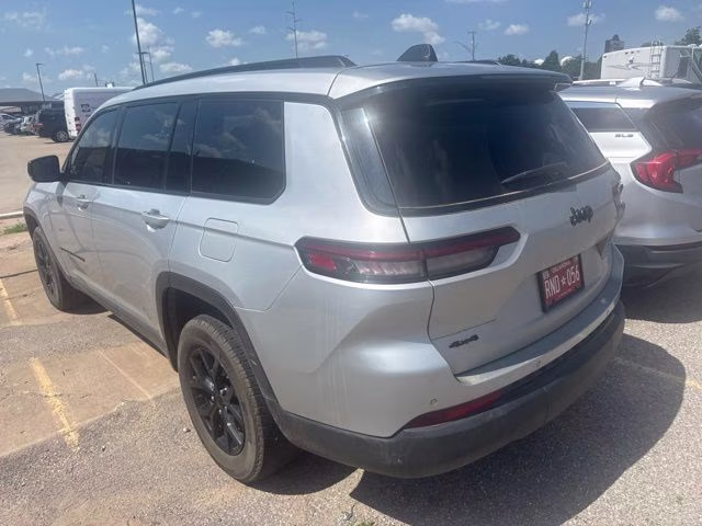 2025 Baltic Gray Metallic CC Jeep Grand Cherokee L Altitude 4X4 SUV