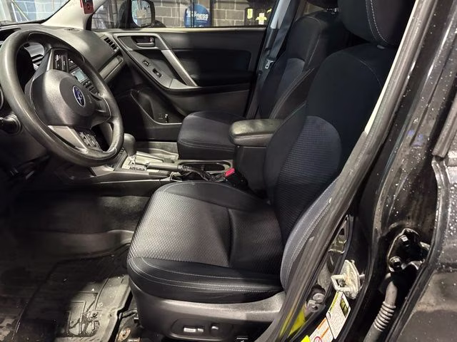 2015 Crystal Black Silica Subaru Forester 2.5i Premium AWD SUV
