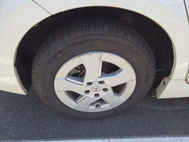 2011 Toyota Prius FWD Hatchback