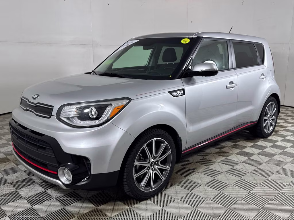 2019 Bright Silver Kia Soul Exclaim FWD Hatchback