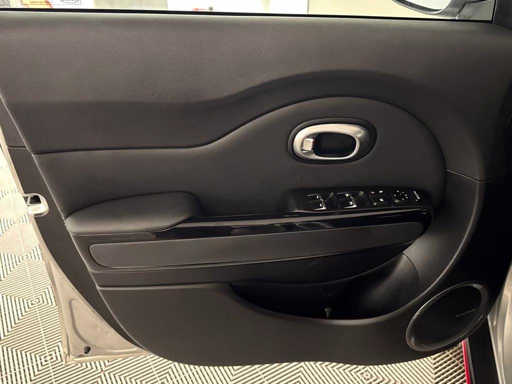 2019 Bright Silver Kia Soul Exclaim FWD Hatchback