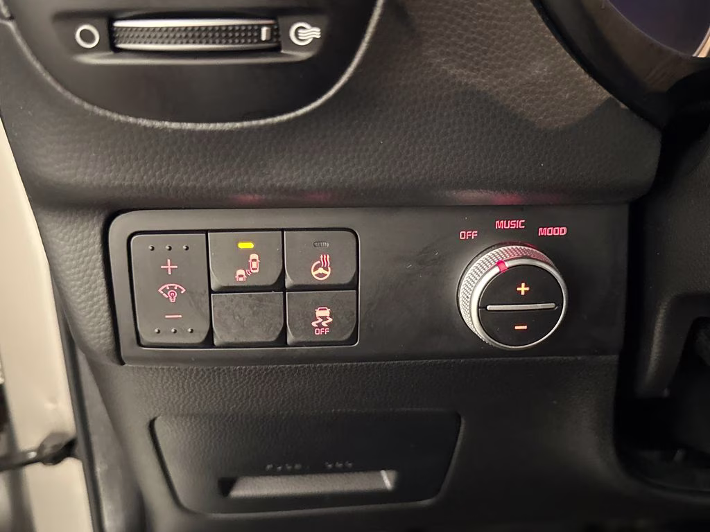 2019 Bright Silver Kia Soul Exclaim FWD Hatchback